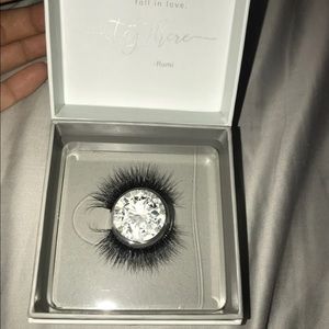 Lilly Lashes Wedding Lash